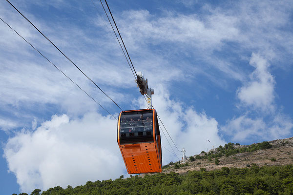 21.09. Dubrovnik - mit der Seilbahn geht es wieder Richtung Stadt