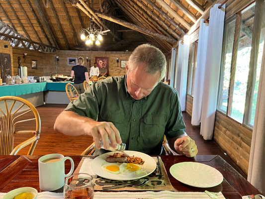 21.03. Wir lassen uns ein tolles Frühstück schmecken.