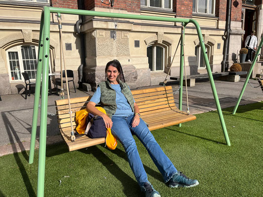 13.08. Gemütlicher Park vor dem Design Museum.