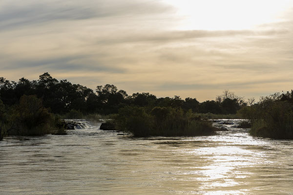 21.03. Sunset Cruise: Popa Falls