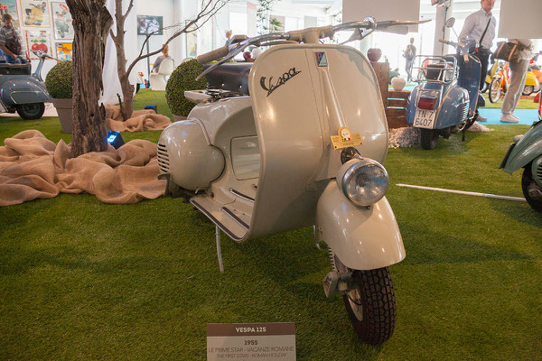 25.09. Museo Nicolis, Vespa Ausstellung