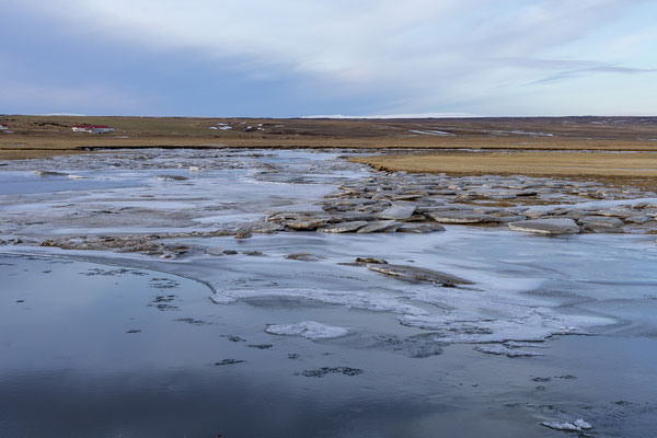 Unser Weg führt erst einmal den Hrútafjörður entlang.