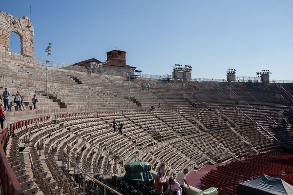 24.09. Verona - Die Arena von Verona ist das drittgrößte römische Amphietheater.