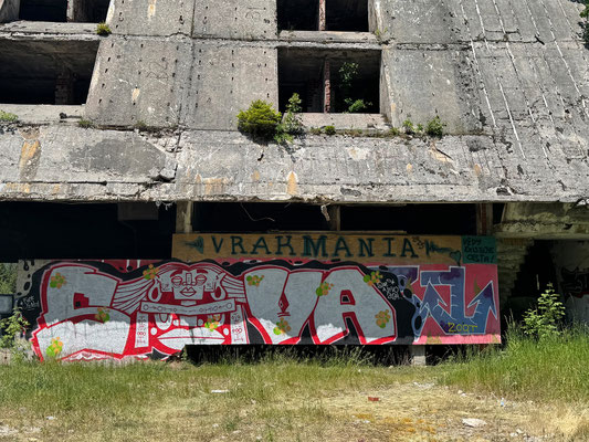 Das Hotel Igman wurde 1983 als Unterkunft für Atlethen und Besucher der Olympiade Sarajevo 1984 erbaut.
