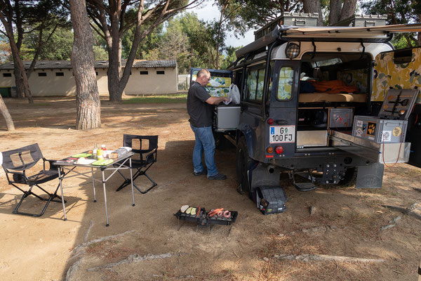 30.05. Camping de la Plage in Algajola. Heute wird gegrillt. 