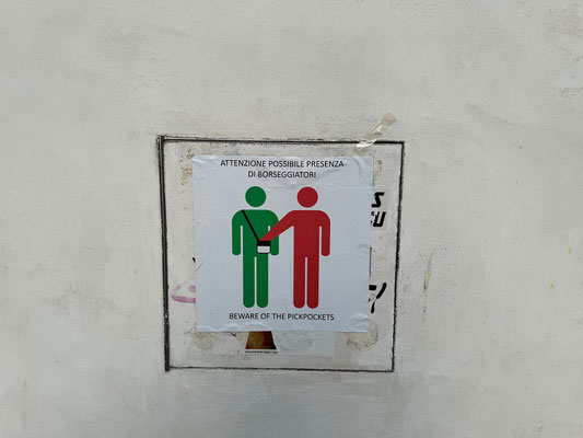 02.08. Neue Hinweisschilder gibts auch ...