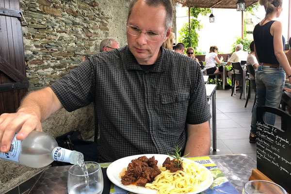 29.05. Mittagessen in Nonza