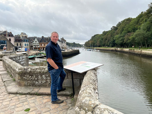 Der Pont de Saint-Goustan ist eine Steinbrücke aus dem 13. Jahrhundert.