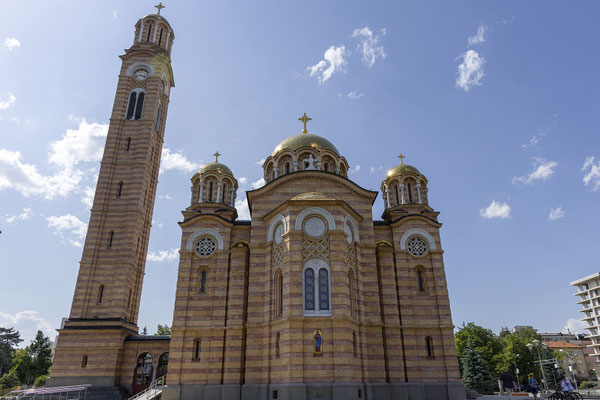 Die serbisch-orthodoxe Christ-Erlöser-Kathedrale wollen wir uns natürlich auch ansehen.
