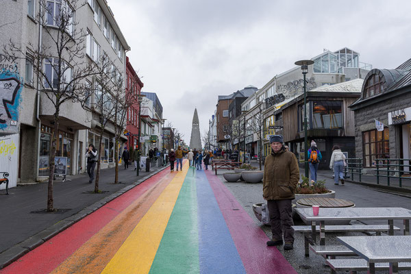 Reykjavíks berühmte Regenbogenstrasse