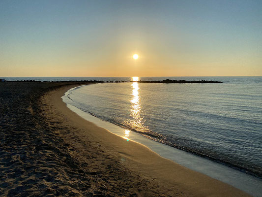 27.08. Camping Sunset, Karpen: ein schöner Platz für eine Übernachtung, wenn man einen guten Gelsenspray mit hat (haben wir natürlich!).