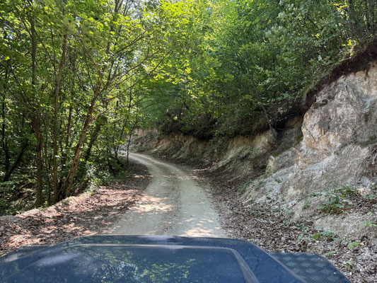 Von Konjic fahren wir eine sehr schöne Piste nach Lukomir.