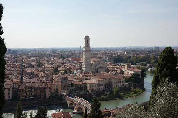 23.09. Verona - Vom Castel San Pietro bietet sich ein hervorragender Blick auf die Altstadt