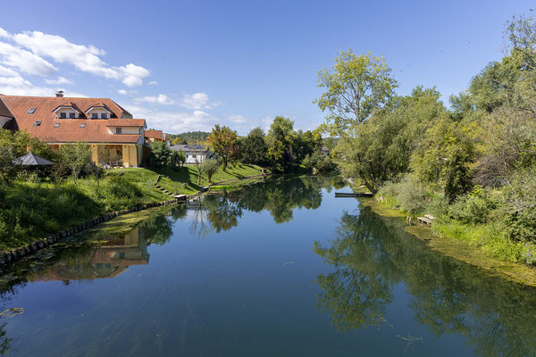 Im idyllischen Kostanjevica na Krki halten wir natürlich auch.