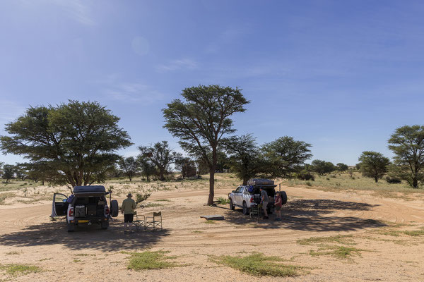 05.03. In Rooiputs beziehen wir Campsite #4. Wunderschön gelegen und typisch Botswana. So muss Camping sein!