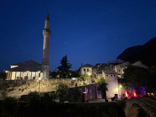 Nezir Agnia Moschee