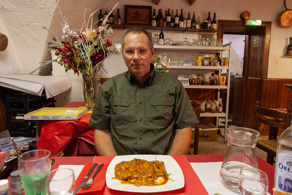 05.06. In Cervione essen wir ausgezeichnet. Cannelloni au Brocciu ..