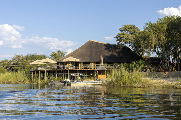 23.03. Sundowner Cruise: Hakusembe River Lodge