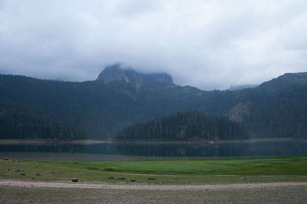 9.9. Der Crno Jezero ist einer von mehreren Gletscherseen im Durmitor. 