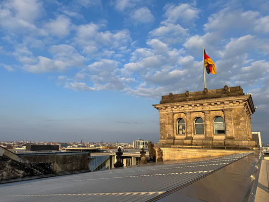 Heute steht endlich einmal der Besuch der Reichstagskuppel auf dem Programm.