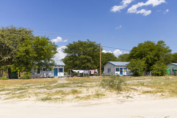 ... erreichen wir Maun.