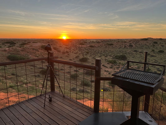 05.03. Kieliekrankie: wir sehen uns den Sonnenaufgang von unserer Terrasse aus an und starten um 6:50 zu einem späten Morning Drive in Richtung Twee Rivieren.