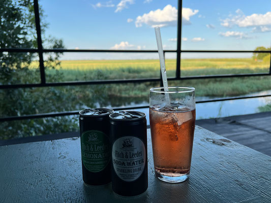 18.03. Swamp Stop: wir lassen und Rock Shandies schmecken.