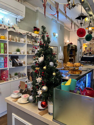 The English Rose Café & Tea Shop 