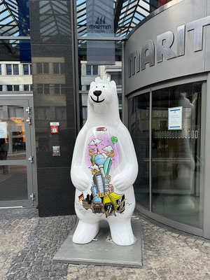 Mein zweiter Tag in Berlin startet mit einem der Berliner Bären ;-).