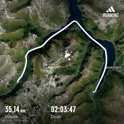 Fjordkreuzfahrt durch den Nærøyfjord von Flåm nach Gundvangen 