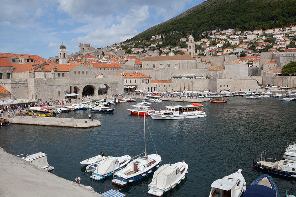 21.09. Dubrovnik - Von der Stadtmauer bieten sich uns viele tolle Ausblicke (Alter Hafen)