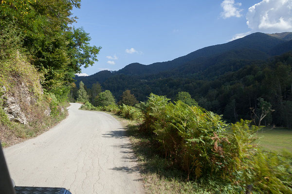 13.9. Durch das Komovi-Gebirge führt eine schöne Strecke Richtung Plav. 