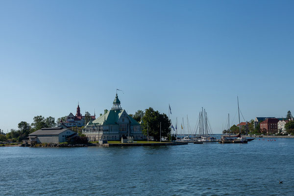 13.08. Mit der Fähre gehts nach Suomenlinna.