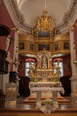 21.09. Dubrovnik, Kirche des Hl. Blasius - im Zentrum des Altars befindet sich die vergoldete STatue des Hl. Blasius