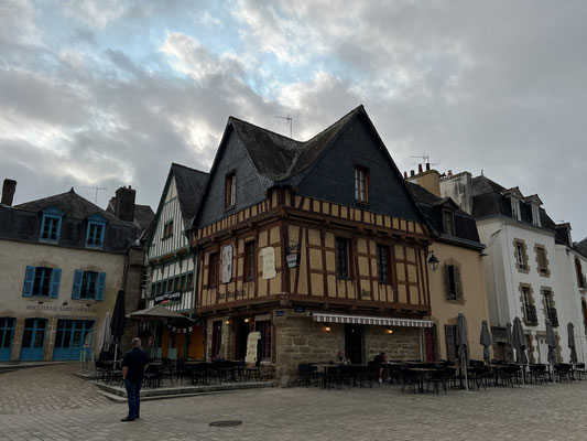 Auray