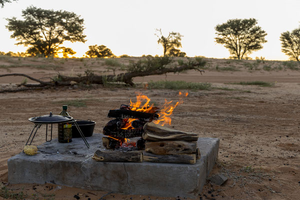 05.03. Rooiputs: es gibt Game Gulash mit Butternut.