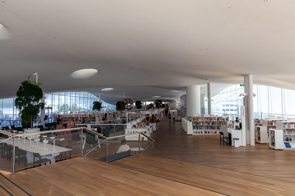 12.08. Oodi Bibliothek