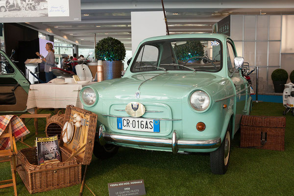 25.09. Museo Nicolis, Vespa Ausstellung