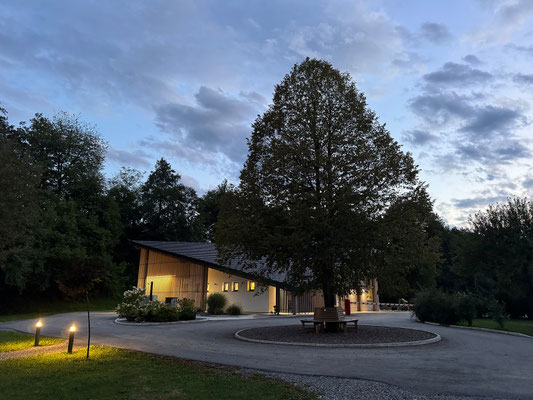 Kamp Savinja - Sanitär- und Rezeptionsgebäude