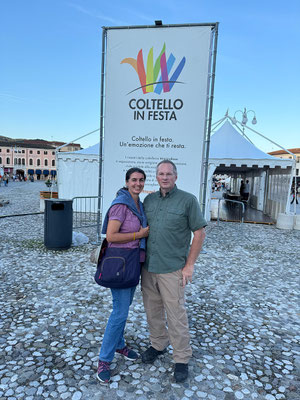 Gegen 16:00 erreichen wir unser Ziel in Italien. Wir besuchen wieder einmal das Messerfest in Maniago.