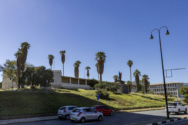 28.03. Stadtrundfahrt Windhoek: Alte Feste
