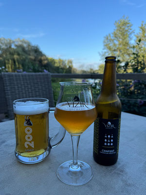 Im Restaurant des CP lassen wir es uns schmecken. Hier haben wir vor 5 Jahren das Vizir Bier kennengelernt :-)