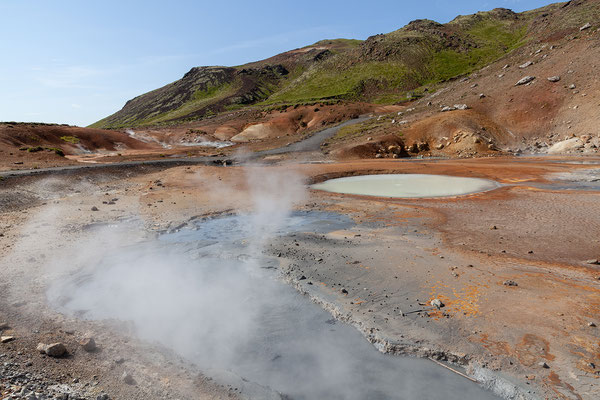 29.07. Geothermalgebiet Krýsuvík / Seltún - in 1000 m Tiefe übersteigen die Temperaturen bereits 200 Grad. 