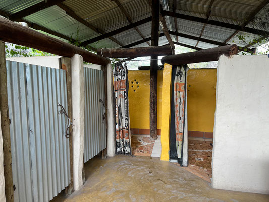 16.03. Das Boteti River Camp wird ja schon seit einger Zeit von Bushways verwaltet, glücklicherweise ganz in der Tradition von Heike und Tiaan.