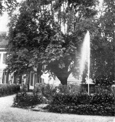 1907, mit Kiosk