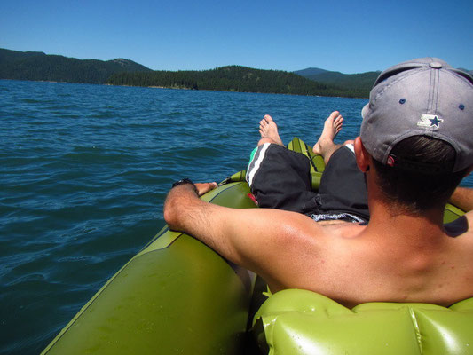 Kajaken auf dem Hungry Horse Reservoir