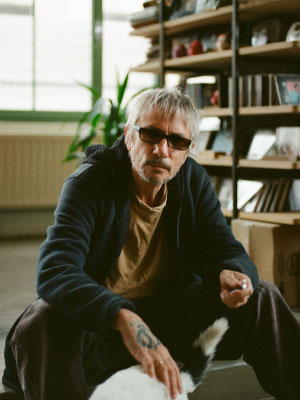Leos Calax