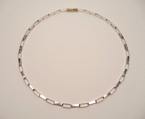 N°188 MUSTER - FÜR MEIN PRINZESSINNEN COLLIER - Mit kleinen geraden Kettengliedern.