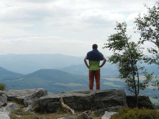 Ausblick vom Hohen Schneeberg über das Böhmische Becken