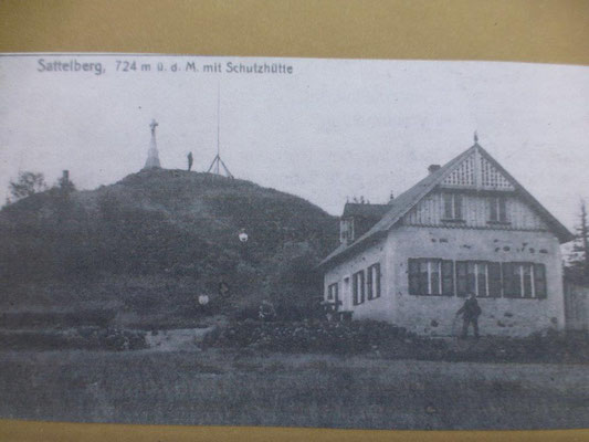 So sah es hier früher aus - das Gasthaus verfiel nach dem 2. Weltkrieg. Heute sieht man nur noch einige Grundmauern. Schade eigentlich...